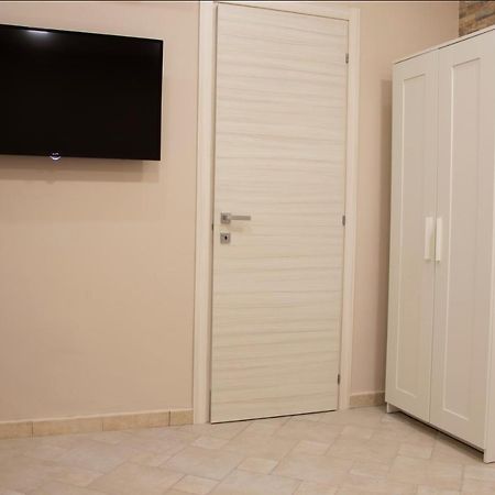 פקינו Athena Rooms With Private Spa מראה חיצוני תמונה